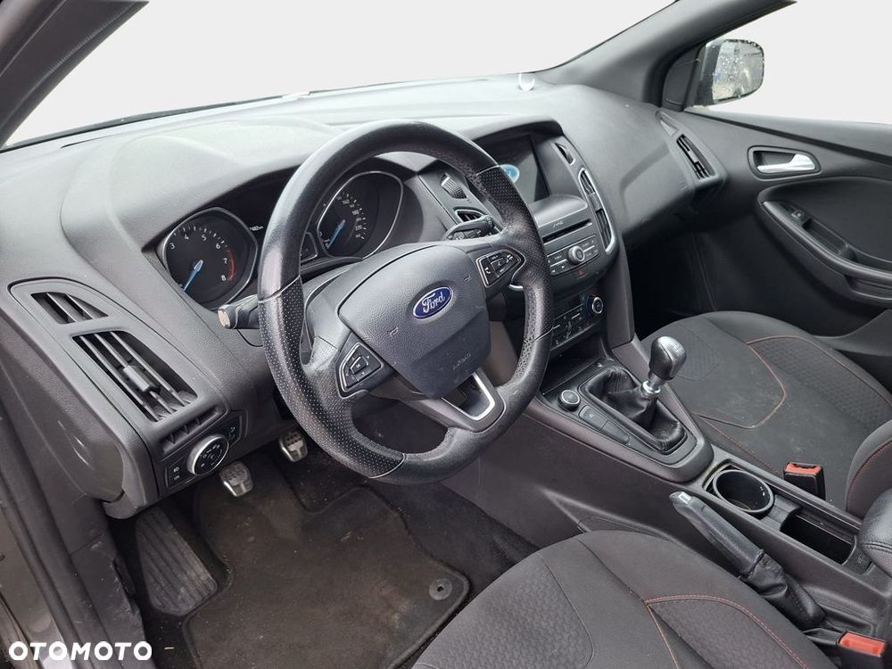 Ford Focus 1.5 EcoBoost ST-Line ASS - 4