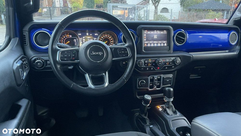 Jeep Wrangler Unlimited 3.6 Automatik Sahara - 11