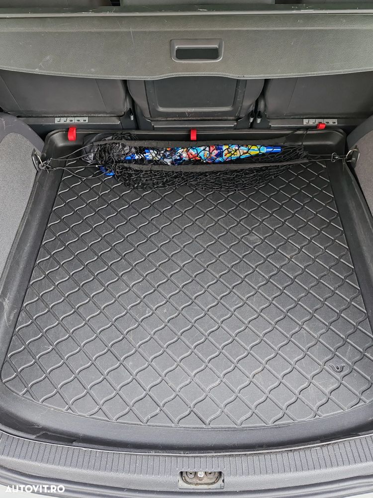 Volkswagen Touran 2.0 TDI DSG Comfortline - 20
