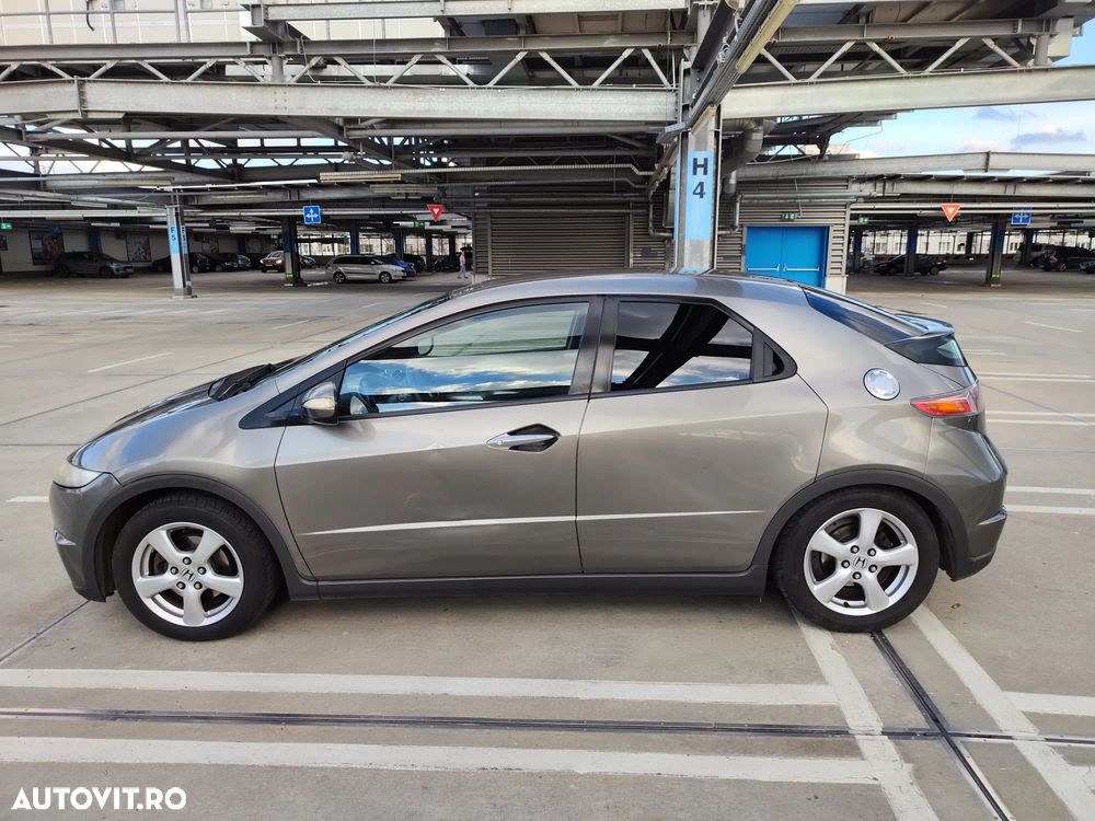 Honda Civic 1.8i-VTEC Comfort - 2