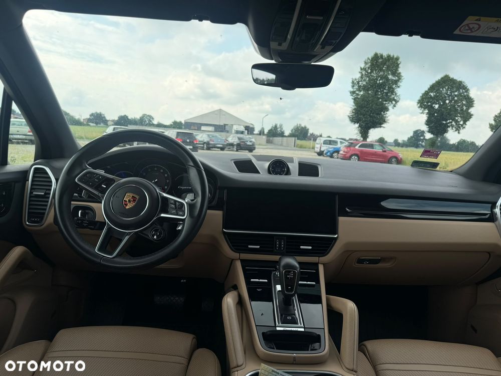 Porsche Cayenne E-Hybrid - 12