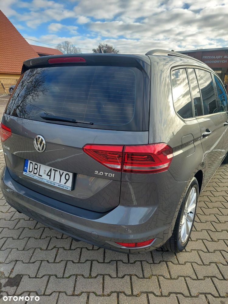 Volkswagen Touran - 6