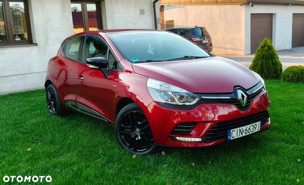 Renault Clio 1.2 16V 75 LIMITED - 12