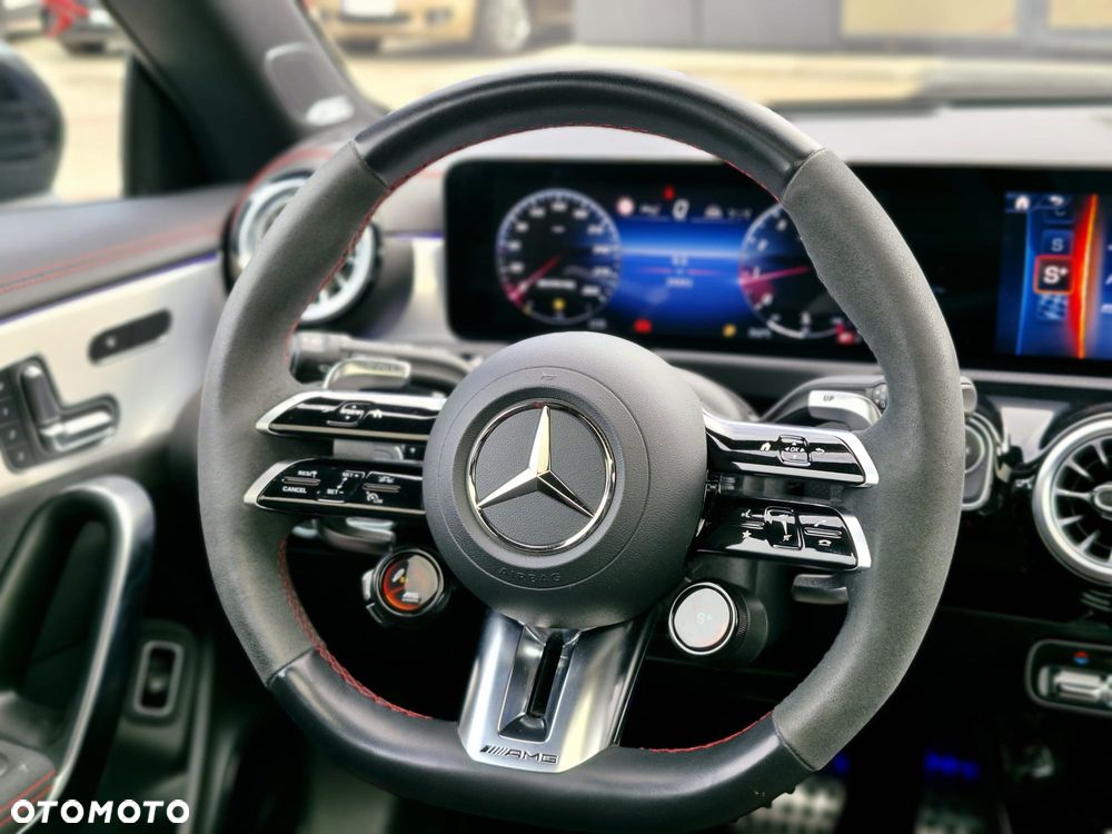 Mercedes-Benz CLA AMG 45 S 4-Matic+ 8G-DCT - 21
