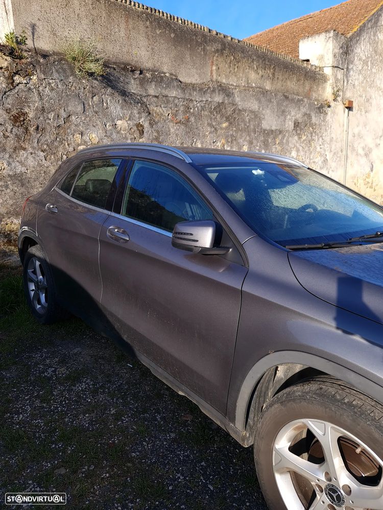 Mercedes-Benz GLA 180 d Urban Aut. - 2