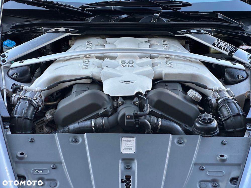 Aston Martin V12 Vantage Standard - 4