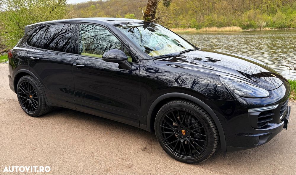 Porsche Cayenne Platinum Edition - 7