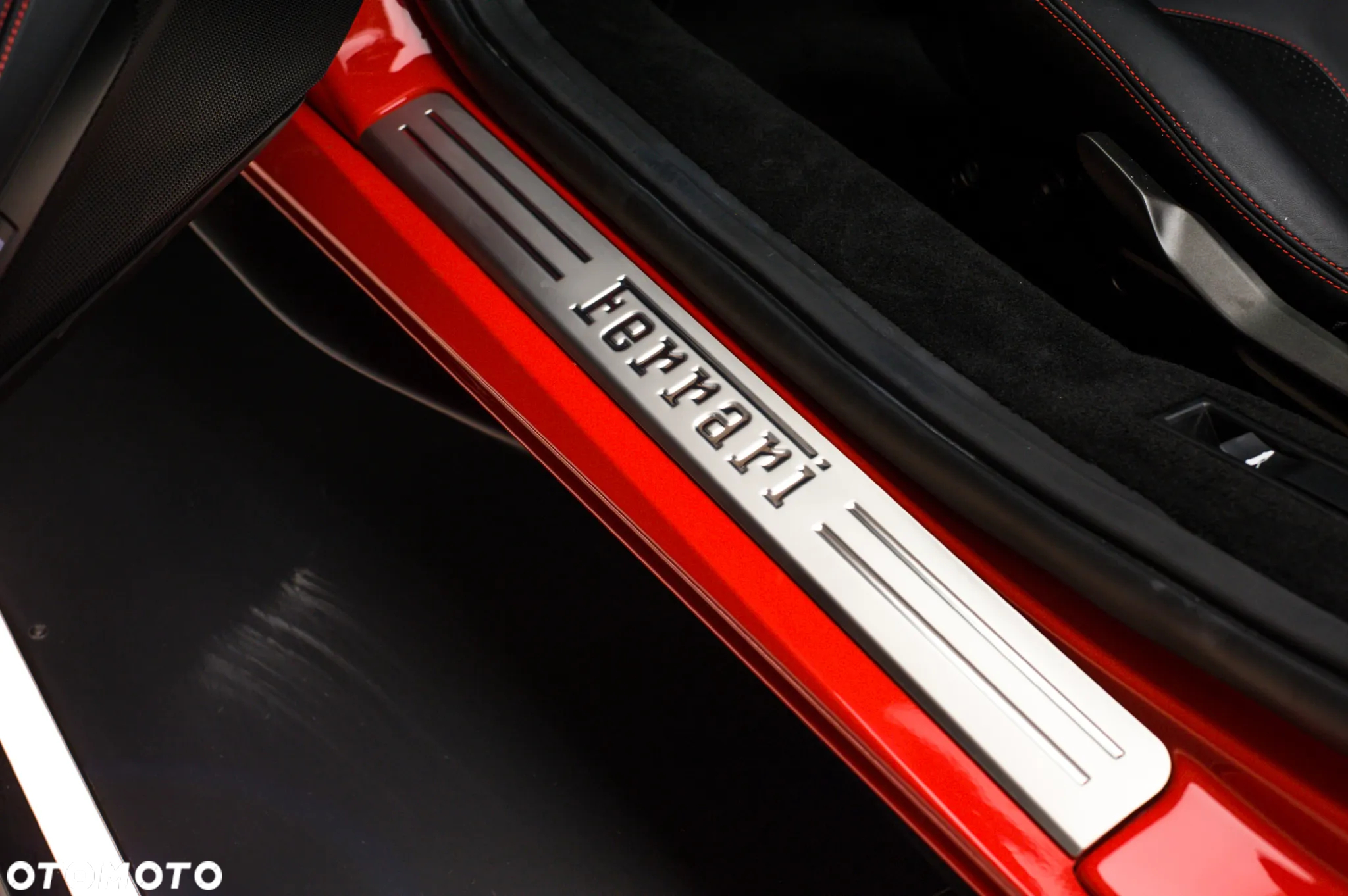 Ferrari F8 Spider - 16