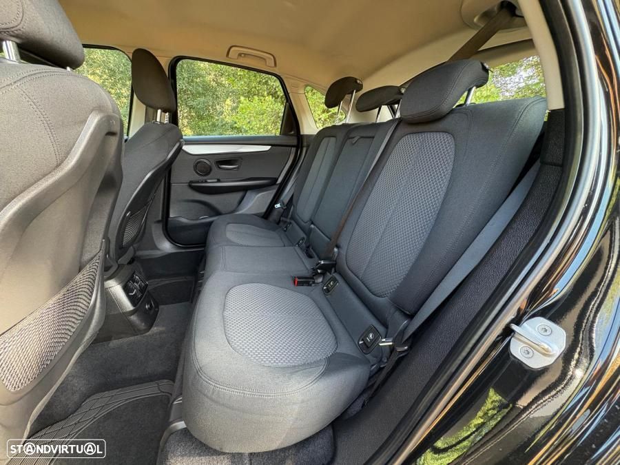 BMW 216 Active Tourer d Line Sport - 16