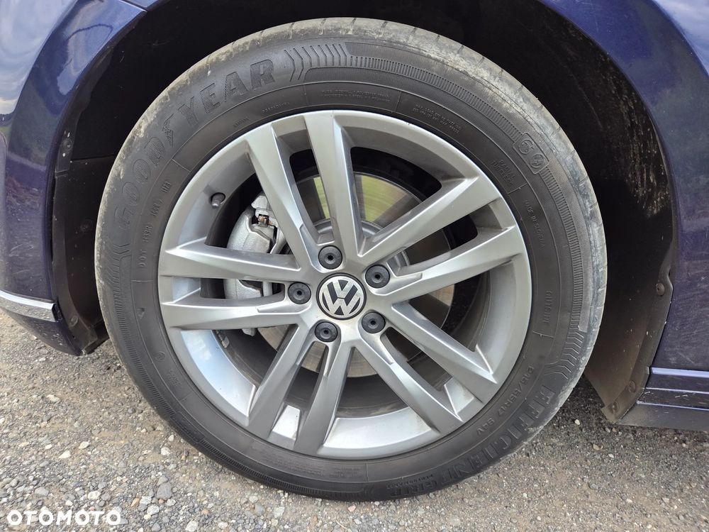 Volkswagen Passat Variant 2.0 TDI SCR BlueMotion Comfortline - 16