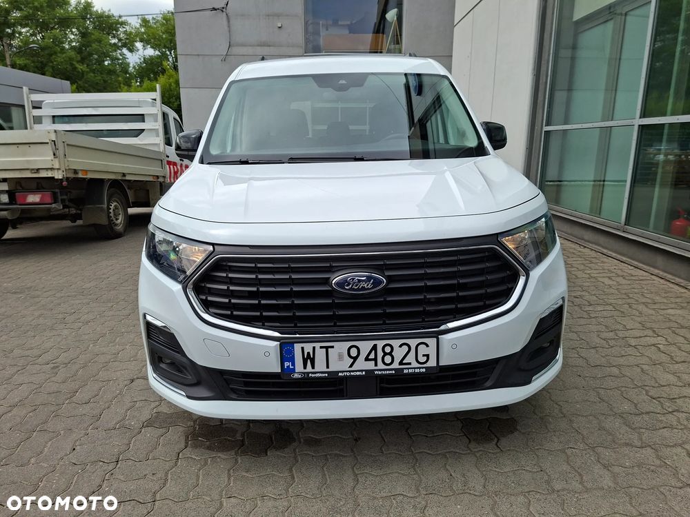 Ford Tourneo Connect 1.5 EcoBoost Trend - 32