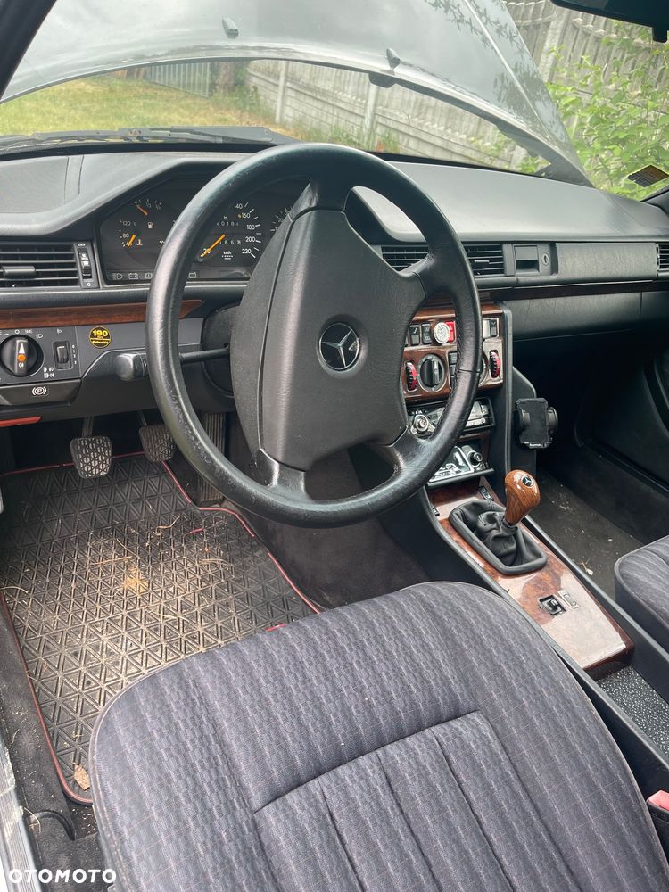 Mercedes-Benz W124 (1984-1993) - 9
