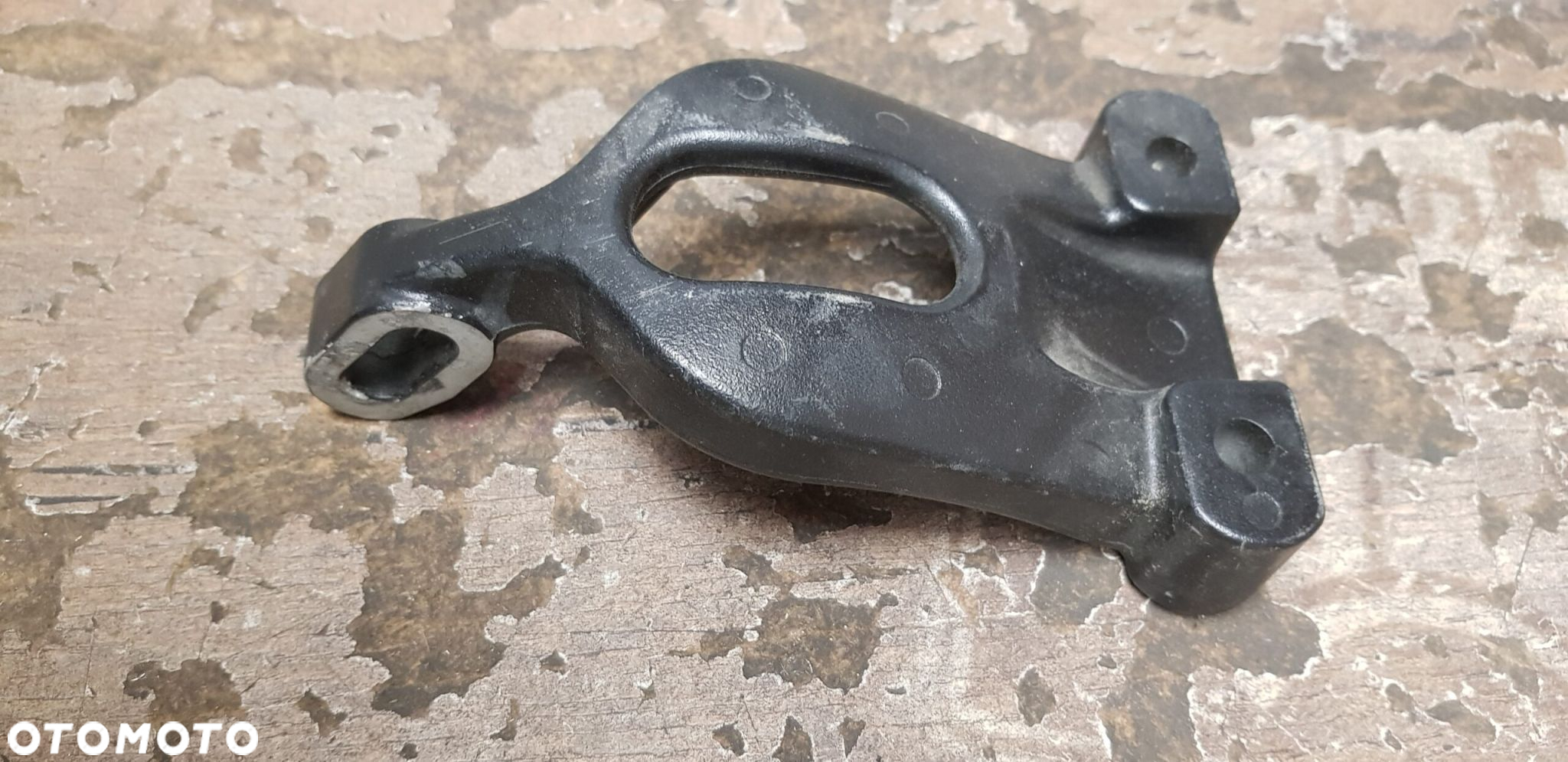 Wspornik mocowanie lampy Harley V-Rod 69271-06 - 4