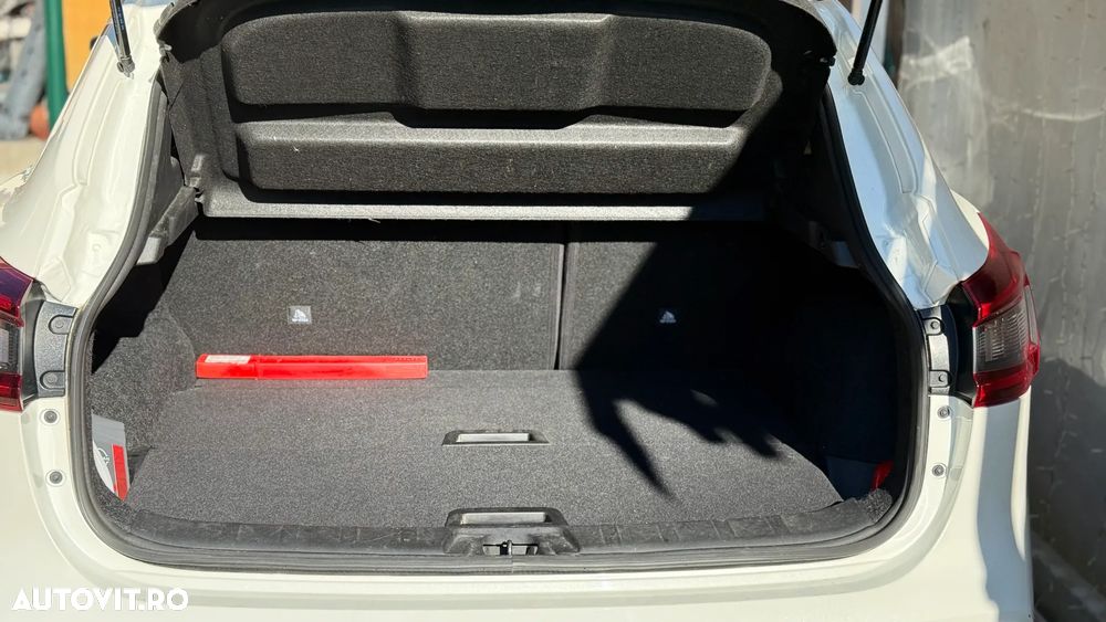 Nissan Qashqai 1.3 l MHEV X-Tronic N-Connecta - 13