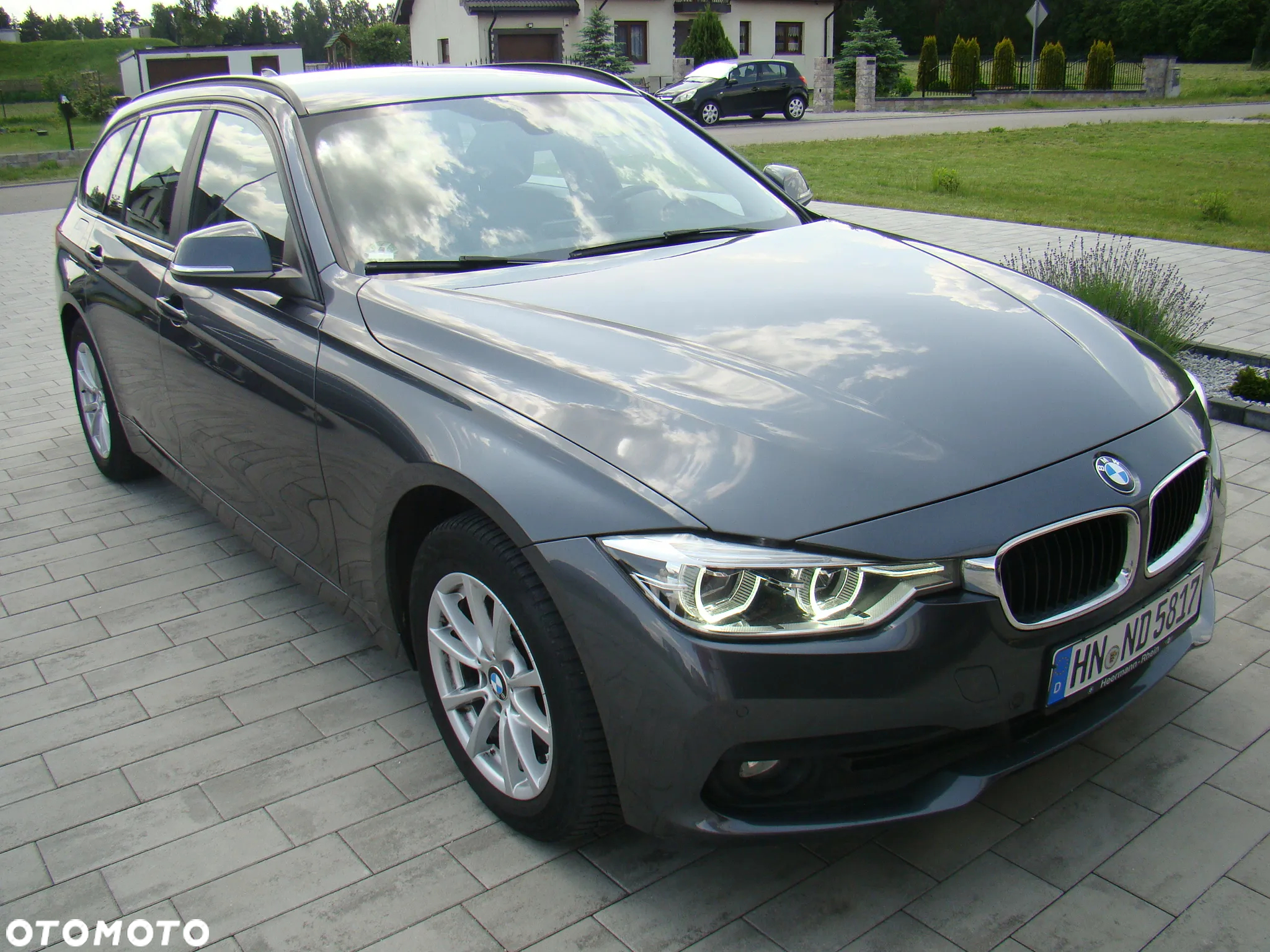 BMW Seria 3 318d Touring Advantage - 4