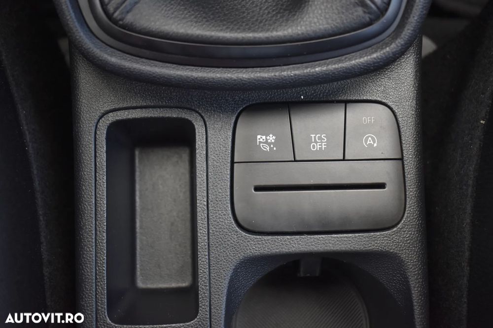 Ford Fiesta 1.0 EcoBoost mHEV Trend Connected - 24