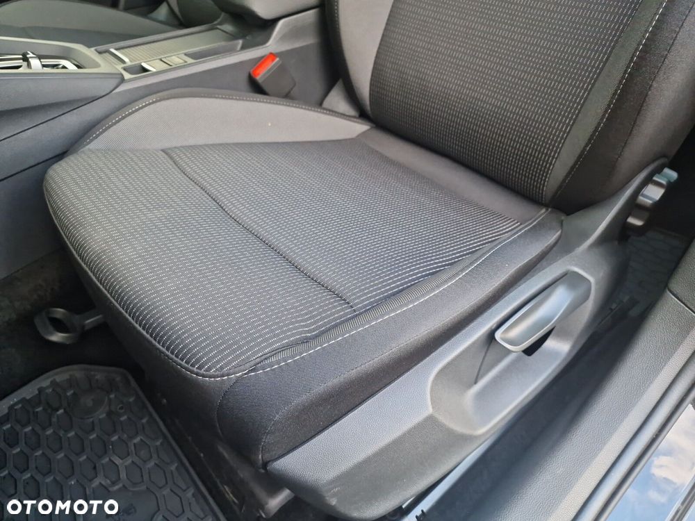 Skoda Octavia 1.5 TSI mHEV Selection DSG - 13