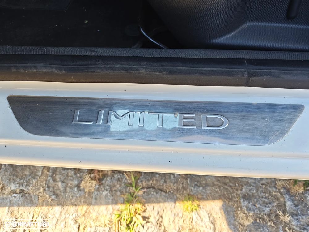 Renault Clio 1.2 16V 75 LIMITED - 13