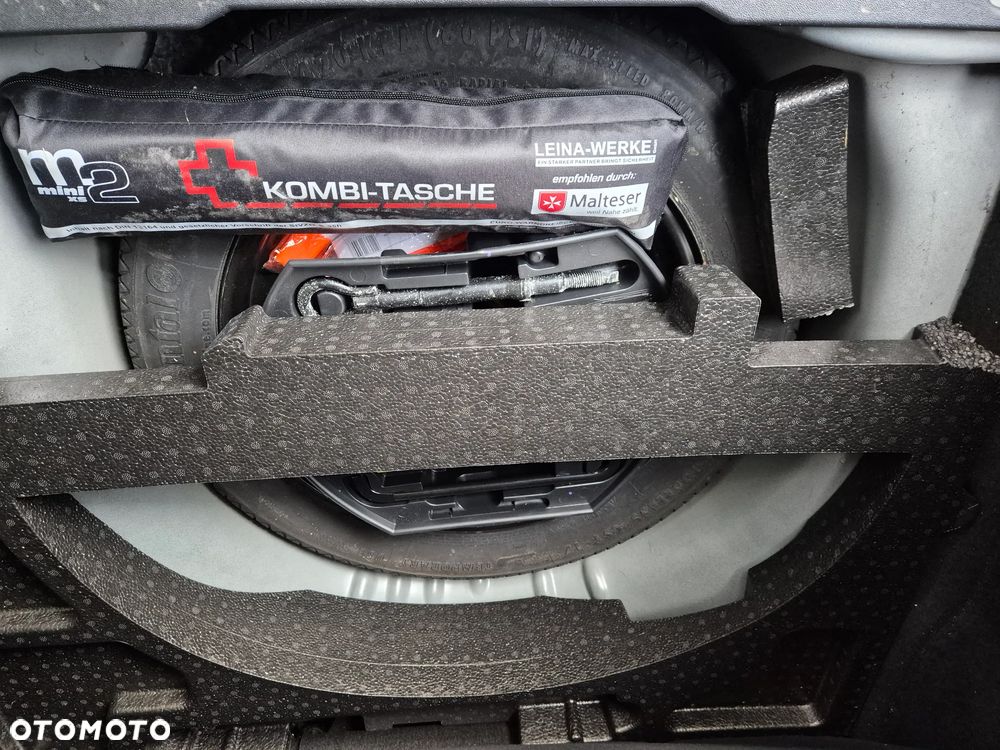 Peugeot 2008 1.6 e-HDi Allure S&S - 26