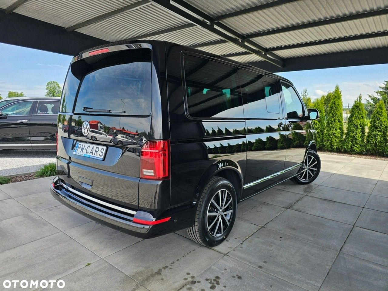 Volkswagen Multivan - 3