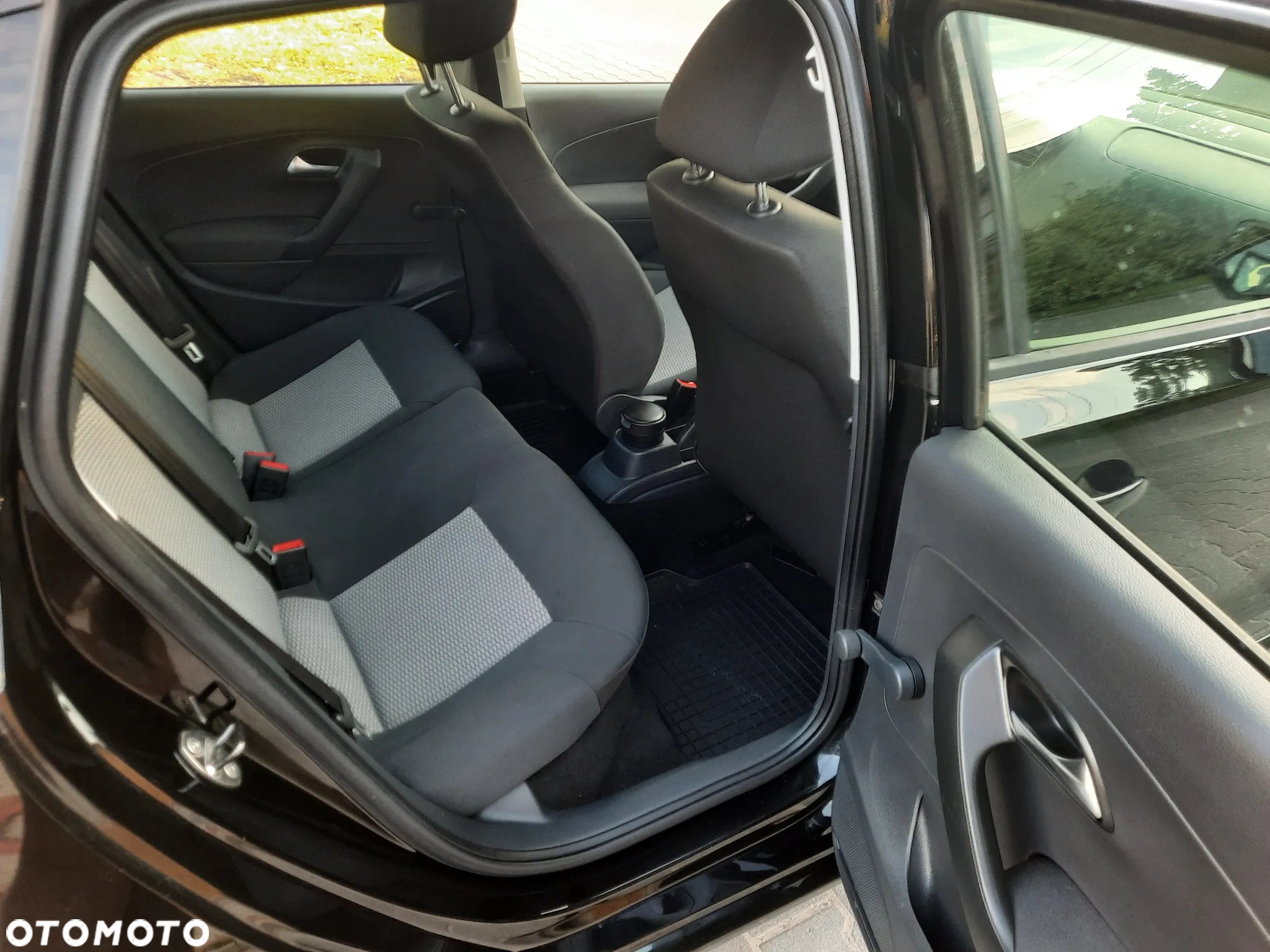 Volkswagen Polo - 12