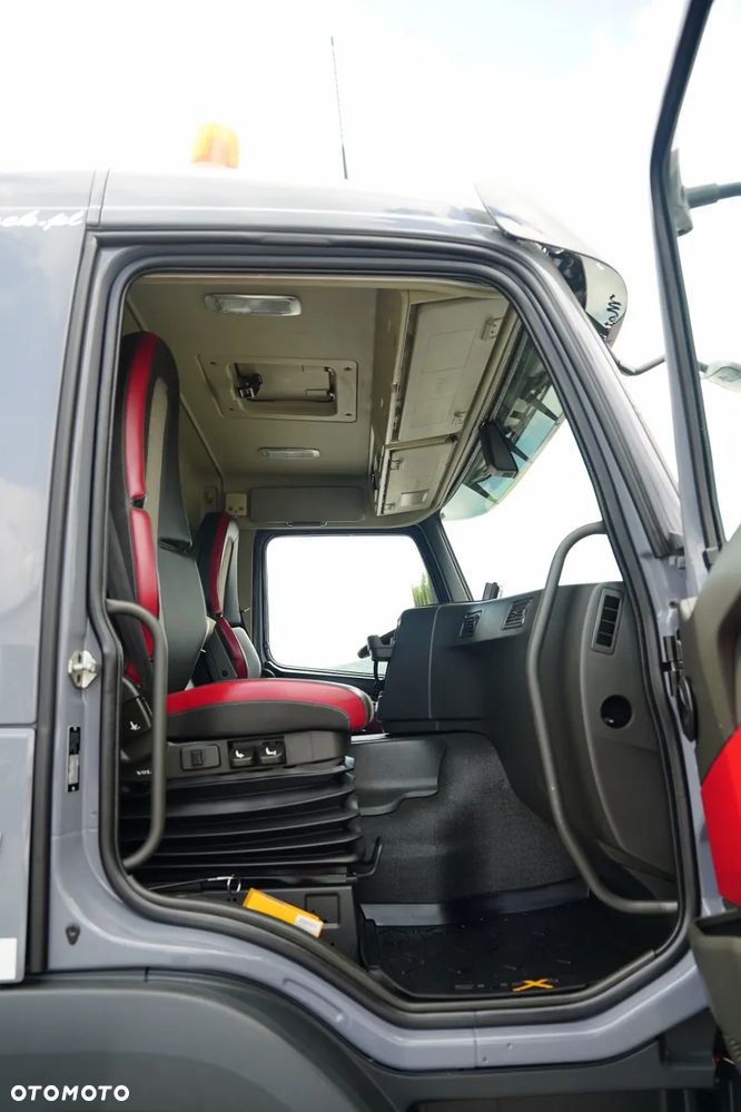Volvo FMX 430 / SKRZYNIOWY- 7,15 M / HDS HYVA HC-183 / ROTATOR / WIDŁY DO PALET / PILOT - 36