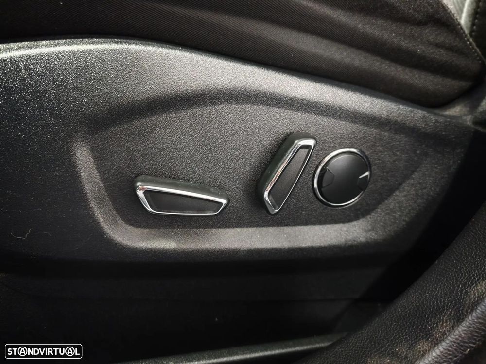 Ford S-Max 2.0 TDCi Titanium - 17