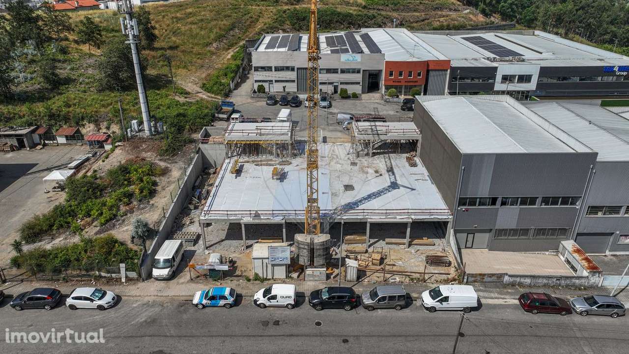 Armazém ou espaço industrial Novo, com 300m2, nas Setes Fontes, Braga! - Grande imagem: 2/13