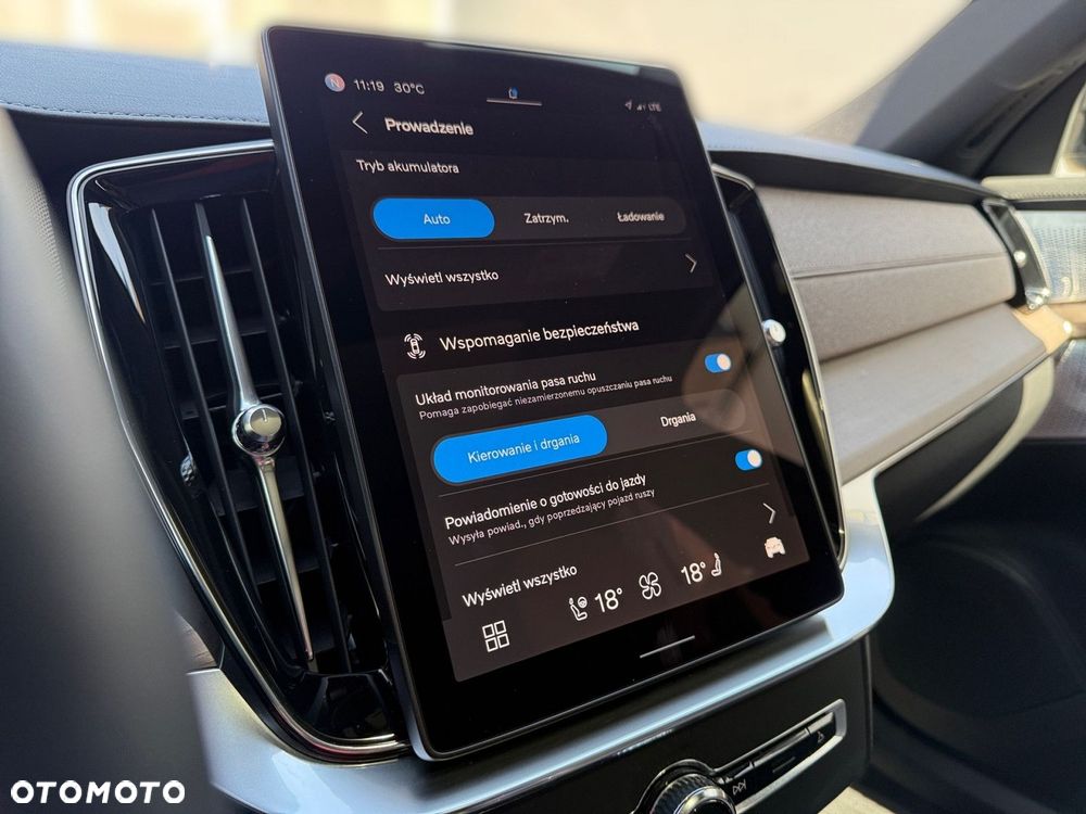 Volvo XC 90 - 22