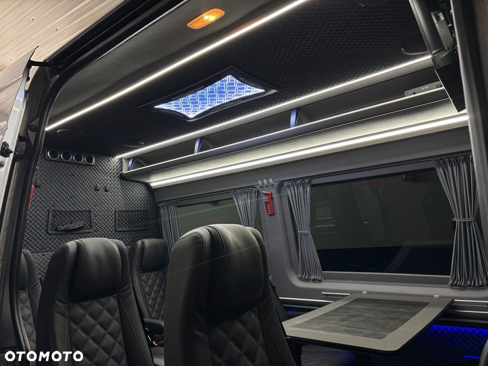 Mercedes-Benz Sprinter Long SELECT 9G-Tronic 907.235 - 30