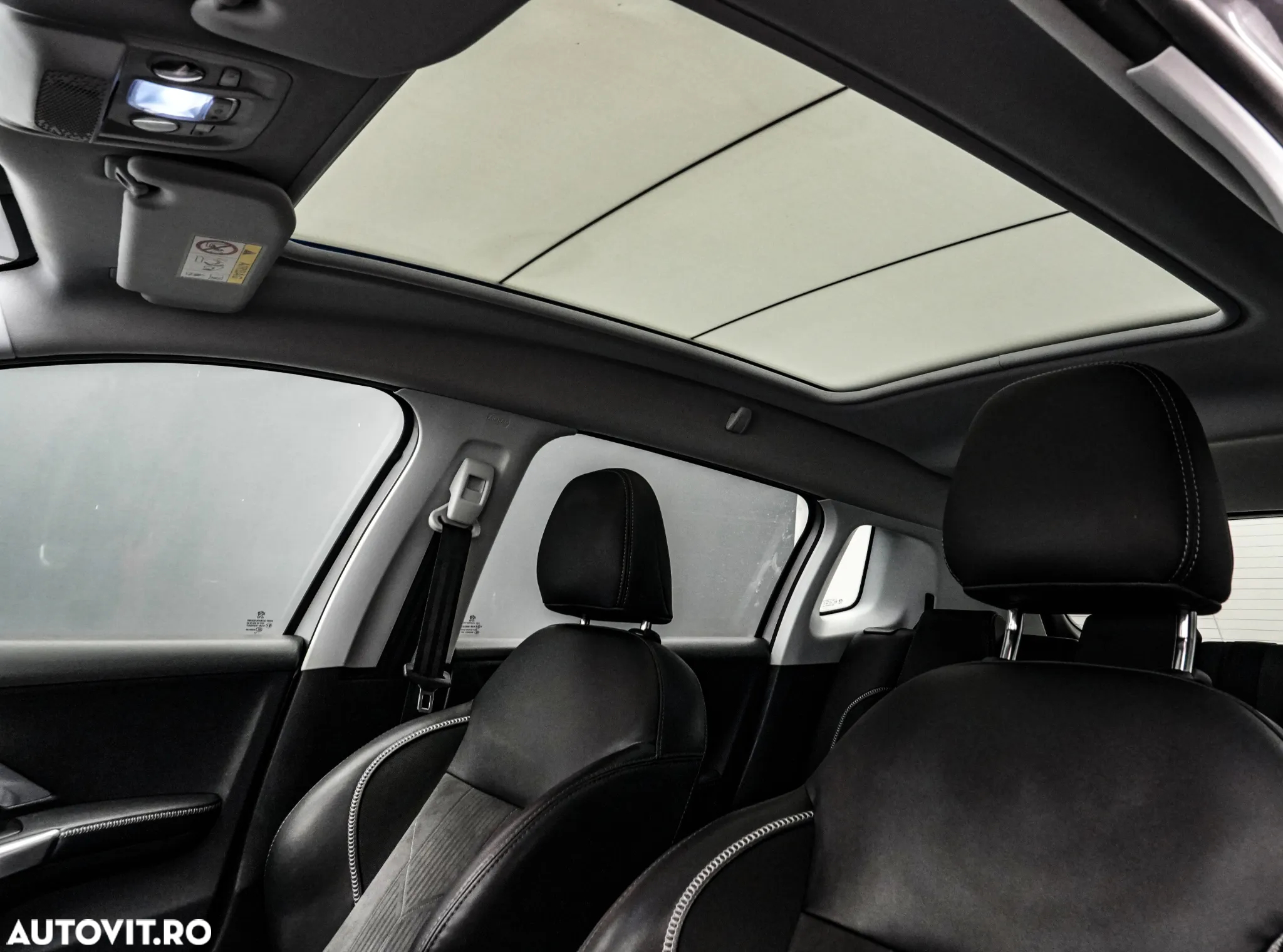 Peugeot 2008 1.2 PureTech Turbo EAT6 S&S Allure - 8