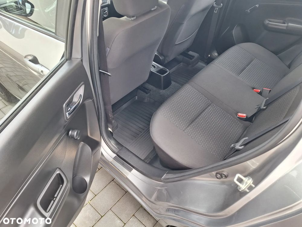 Suzuki Swift 1.2 Premium Plus - 28