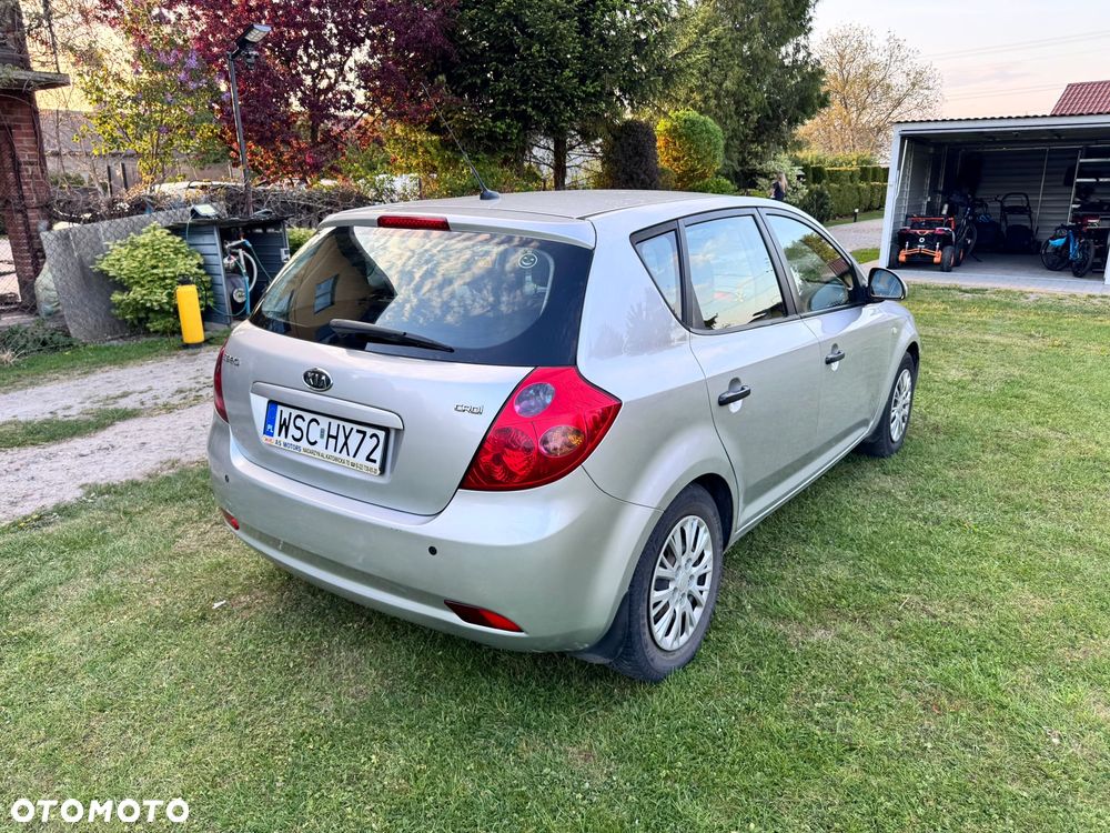 Kia Ceed 1.6 Crdi Comfort - 3