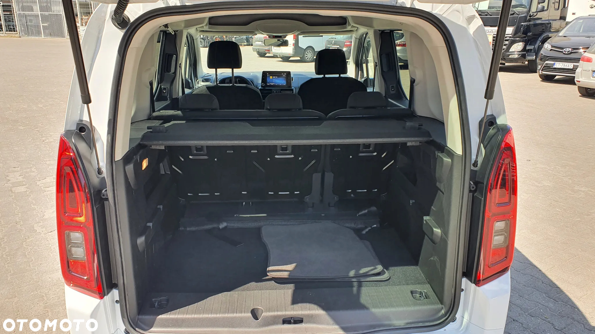 Toyota Proace City Verso 1.5 D-4D Business - 12