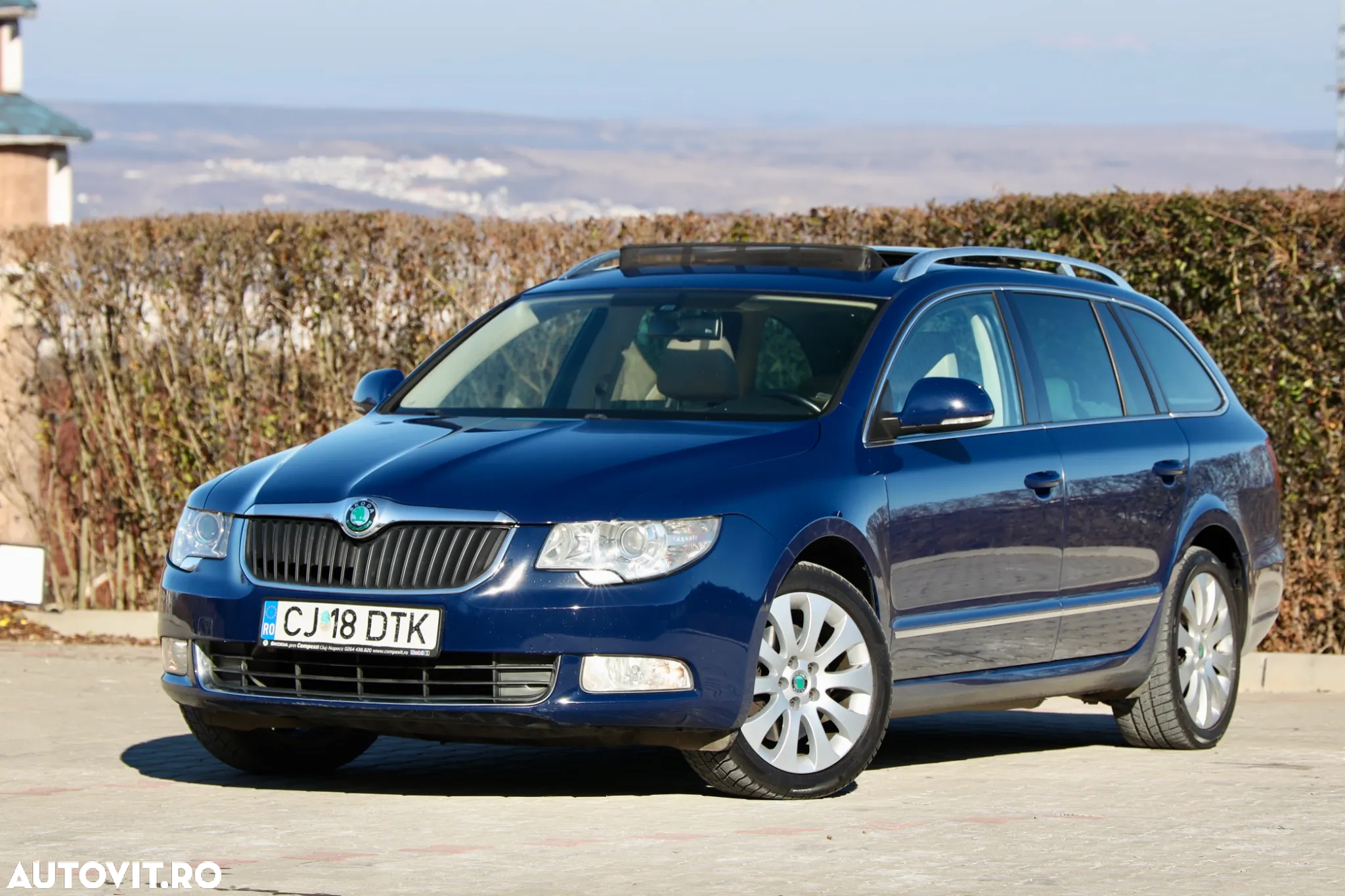 Skoda Superb 2.0 TDI Elegance DSG - 6