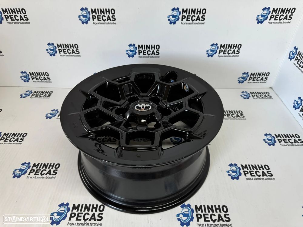 Jantes Look Toyota Hilux GR Sport em 17 (6x139.7) Preto Brilho - 7