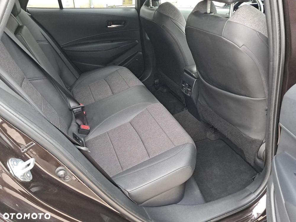 Toyota Corolla 1.8 Hybrid Comfort - 12