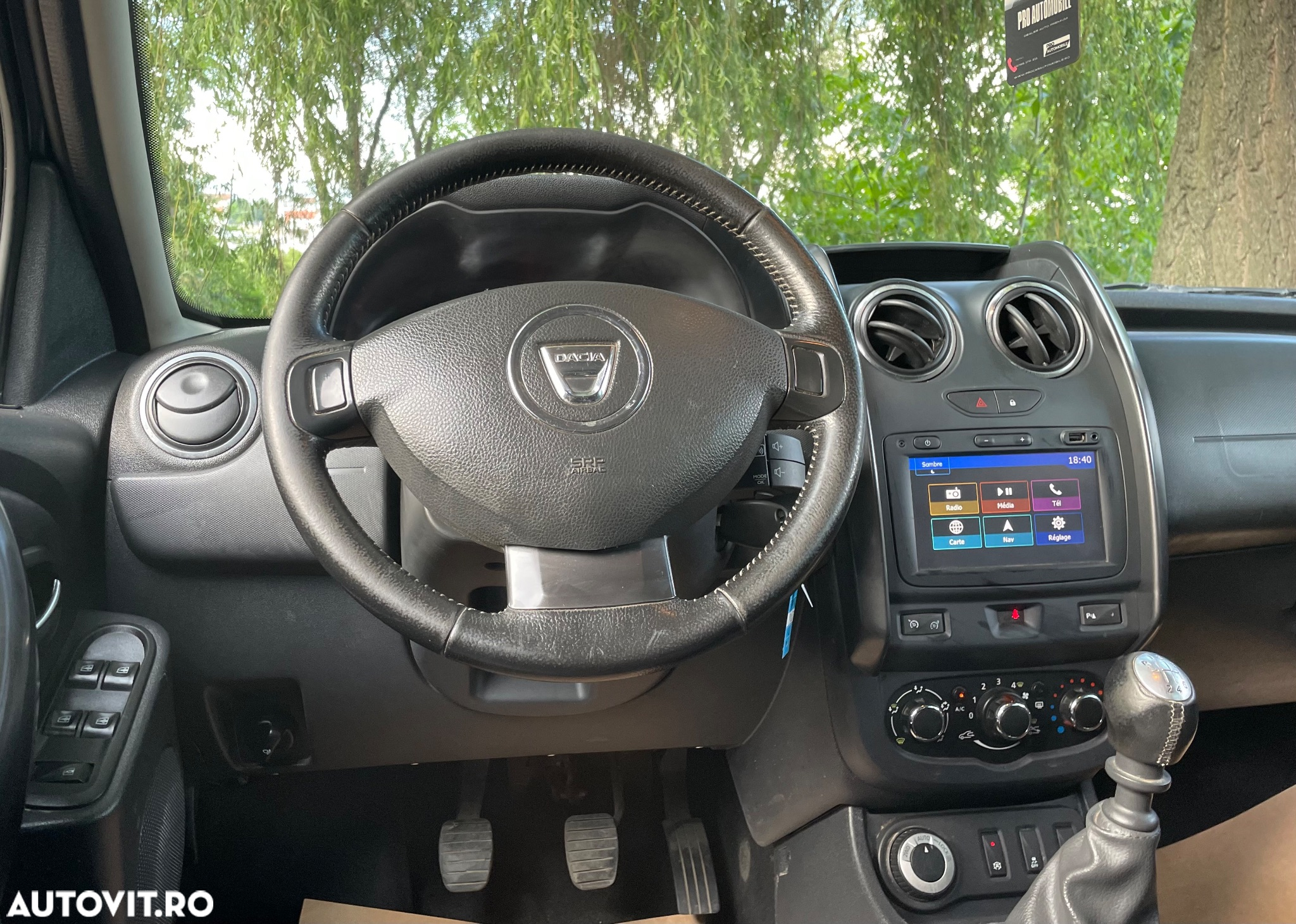 Dacia Duster dCi 110 FAP 4x4 Prestige - 8