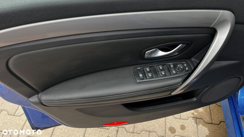 Renault Laguna 2.0 DCi FAP GT - 22