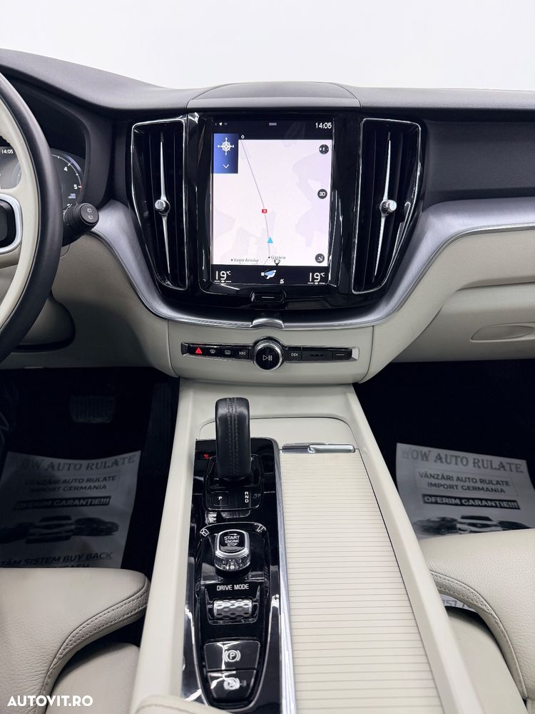 Volvo XC 60 B4 D AWD Geartronic Momentum Pro - 28