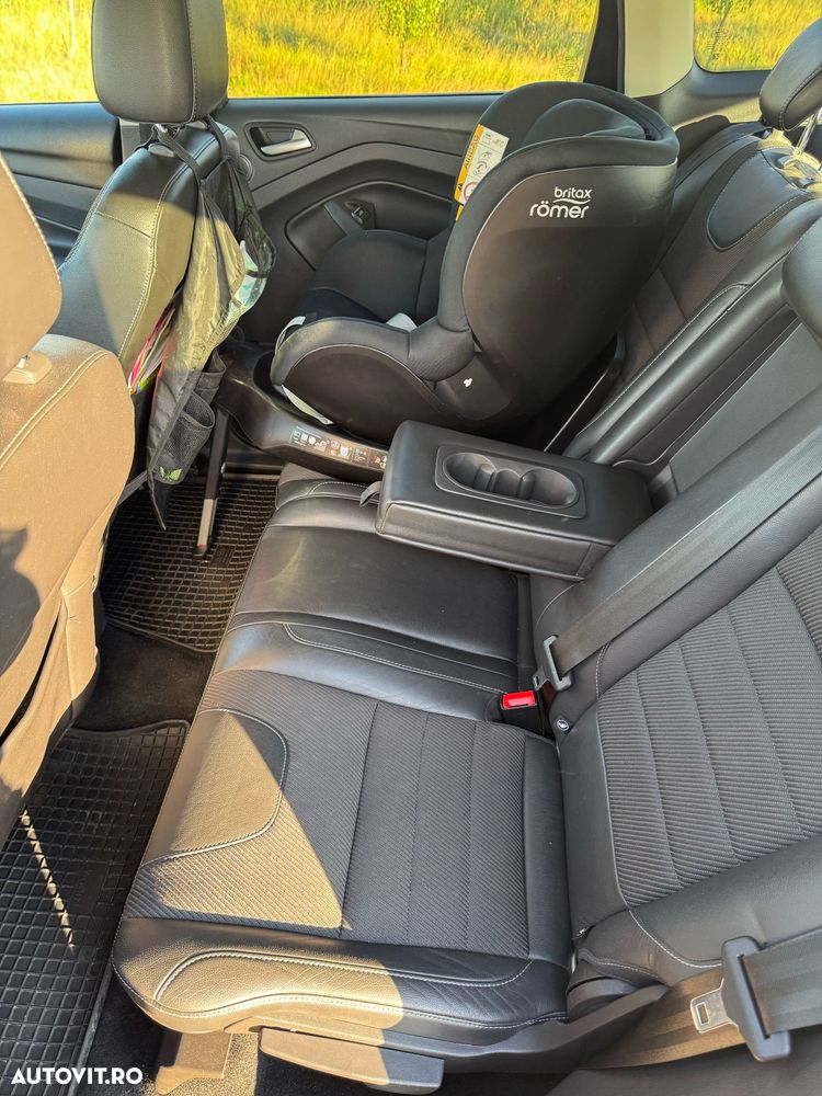 Ford Kuga 2.0 TDCi Powershift 4WD Titanium - 6