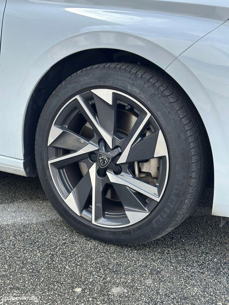 Peugeot 308 1.6 Hybrid Allure e-EAT8 - 12