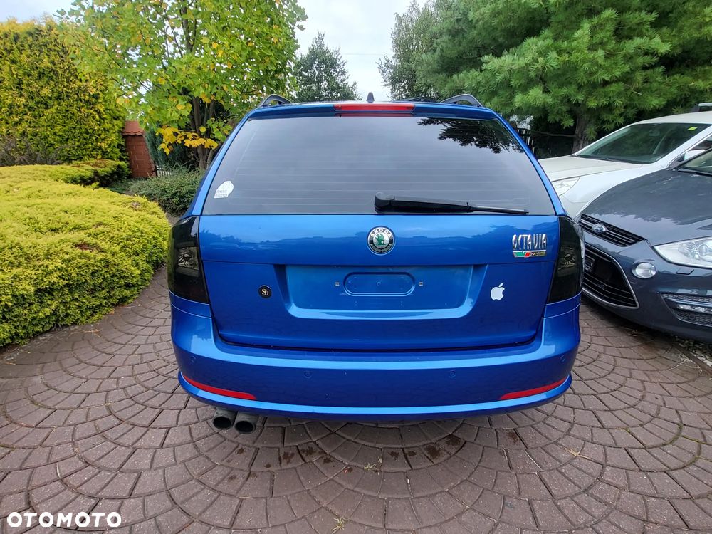 Skoda Octavia 2.0 TSI RS - 12