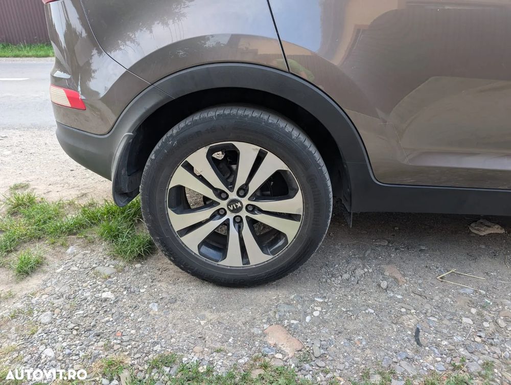 Kia Sportage 1.7 DSL MT 4x2 PREMIUM - 10