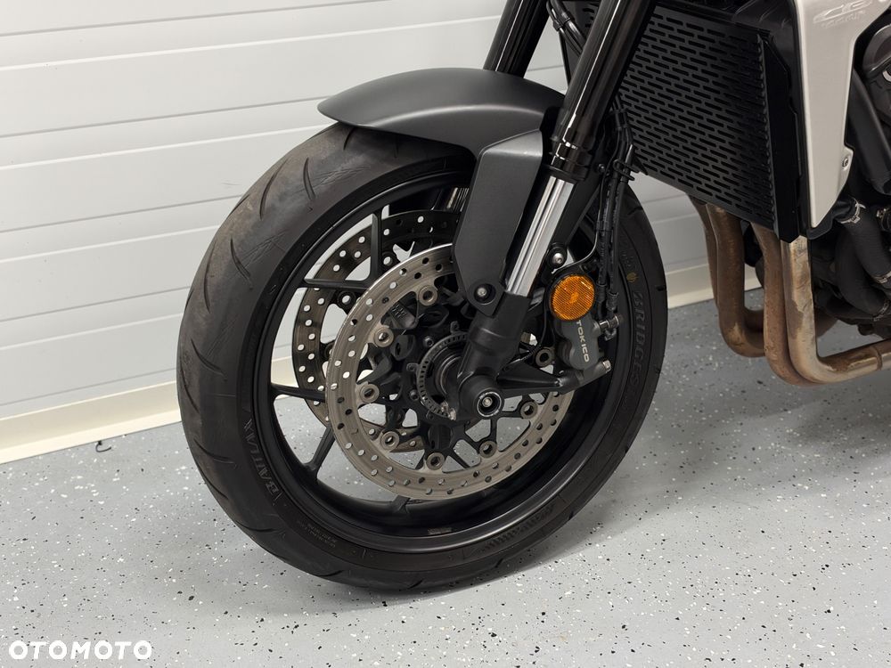 Honda CB - 35