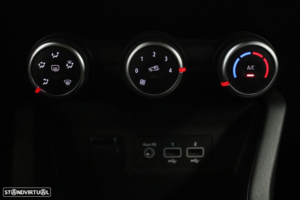 Renault Clio 1.0 TCe Limited Bi-Fuel - 13