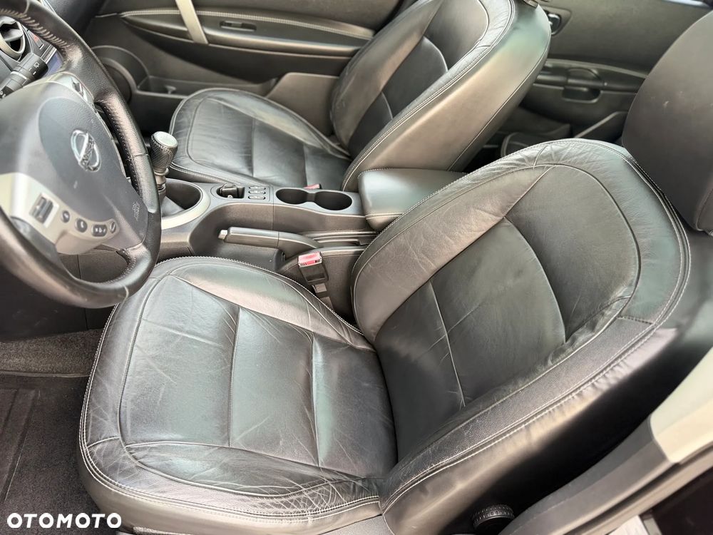 Nissan Qashqai+2 2.0 Tekna Premium - 26