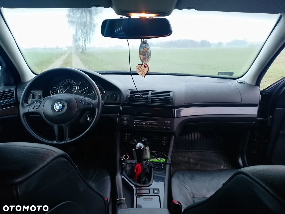 BMW Seria 5 - 14