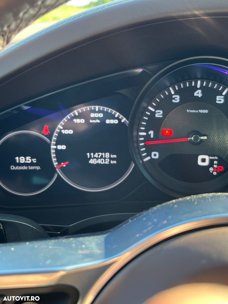 Porsche Cayenne Standard - 15