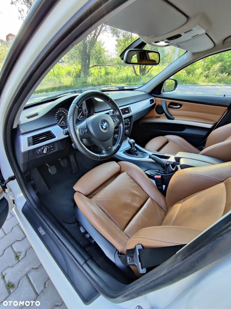 BMW Seria 3 320d - 6